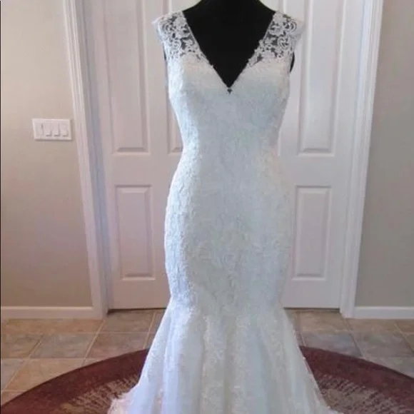 Allure Bridal - Picture 2 of 11